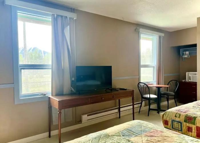 Valemount Hotel