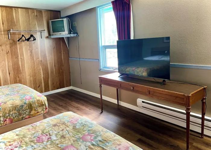 Valemount Hotel