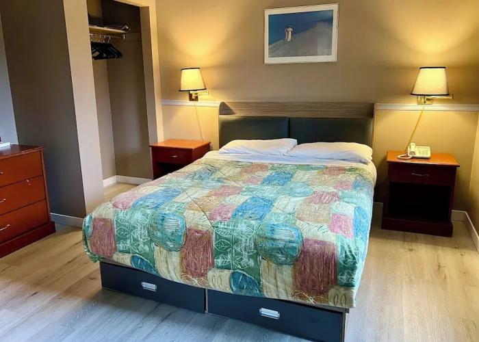 Valemount Hotel