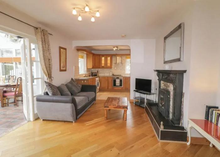 2 Carlton Cottage