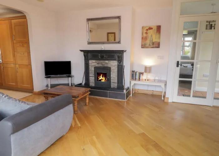 2 Carlton Cottage