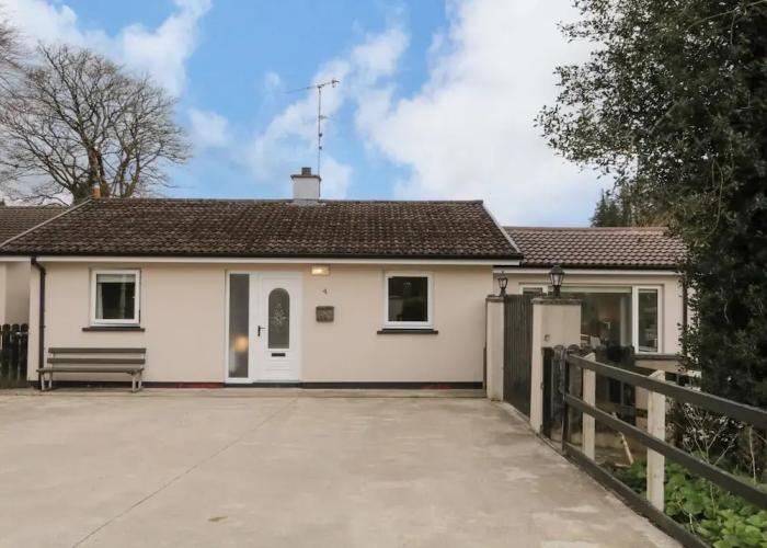 4 Carlton Cottages