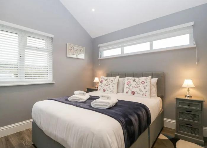 1 Oak Park