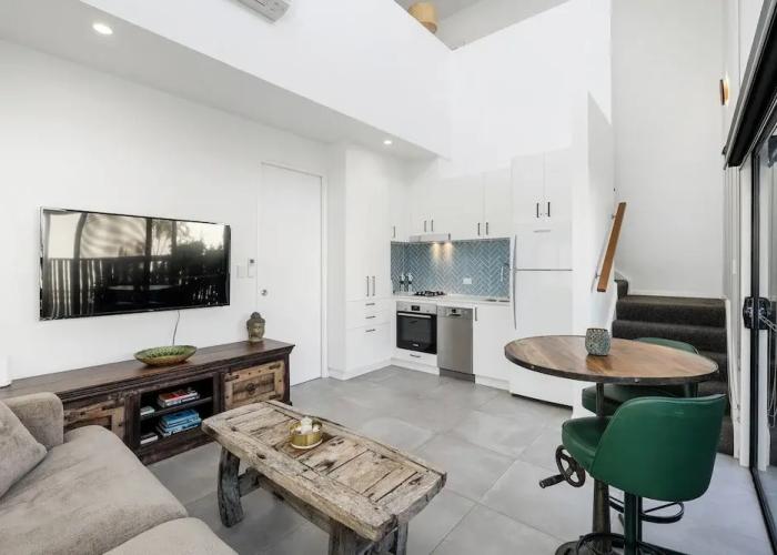1 Bedroom Modern Townhouse in Casuarina
