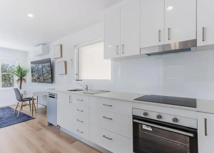 Relax on Marine Parade 2 BDR Apartment