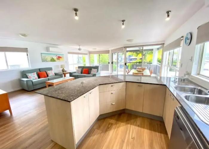 Sailfish Cove & RIVA Apartments