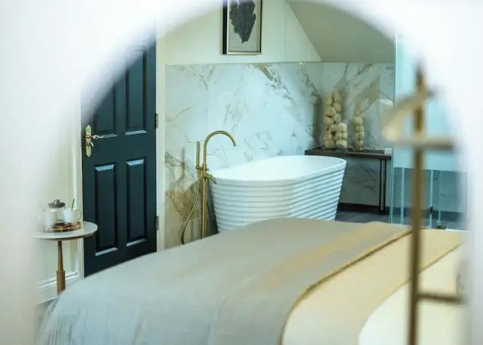 Howfield Hotel
