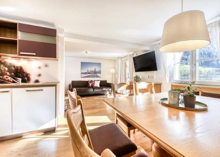 Ferienwohnung R ti - 2-zimmer mit Sw-balkon