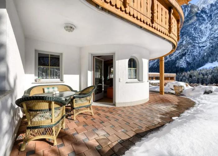 Haus Alvier - 3-zimmer Fewo Rothorn mit Terrasse