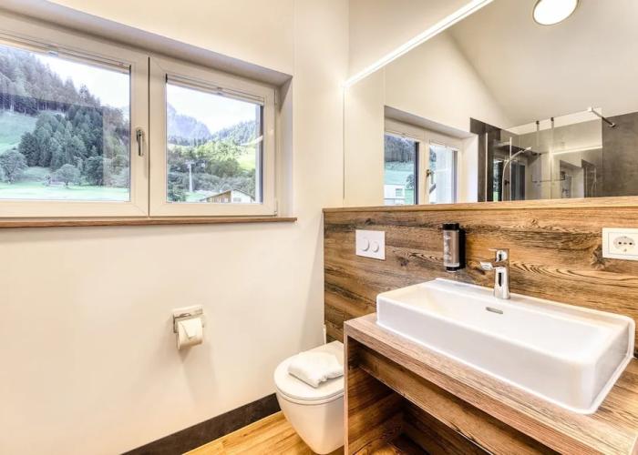 Brandnerhus Nr 22 - Balkon 4-zimmer Ferienwohnung