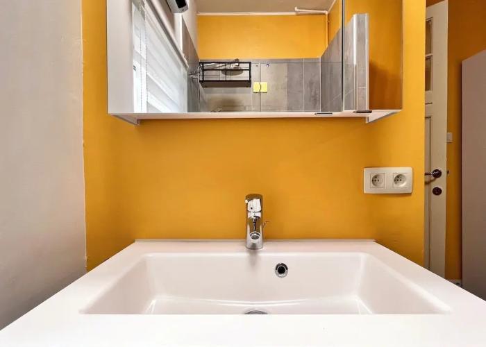 Beachfront & Sea View Sleeps 6