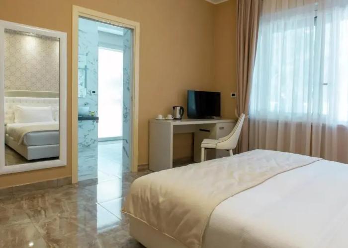Aurum Suites