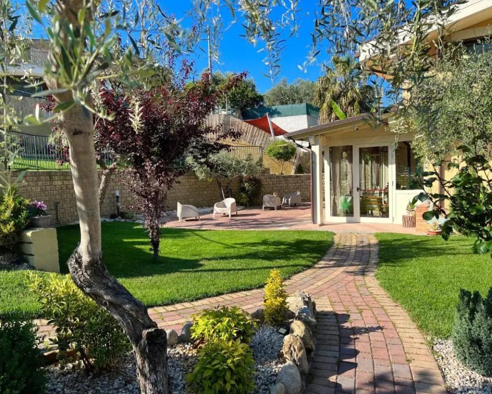 фото Peperosa In Collina Luxury B&B