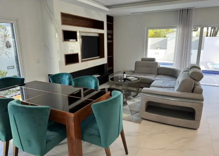 Paraty Villa by Cadenzalux