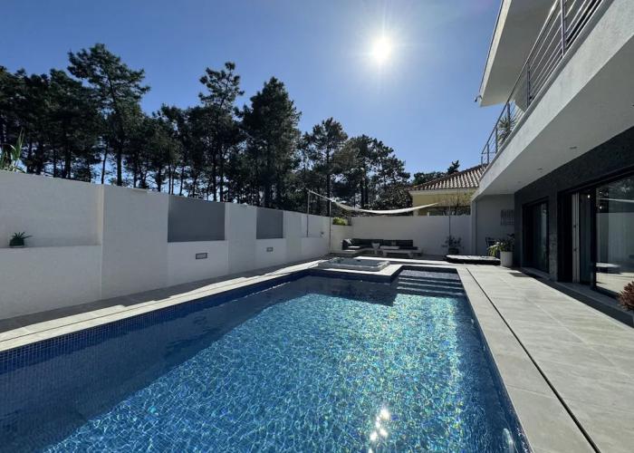 Paraty Villa by Cadenzalux