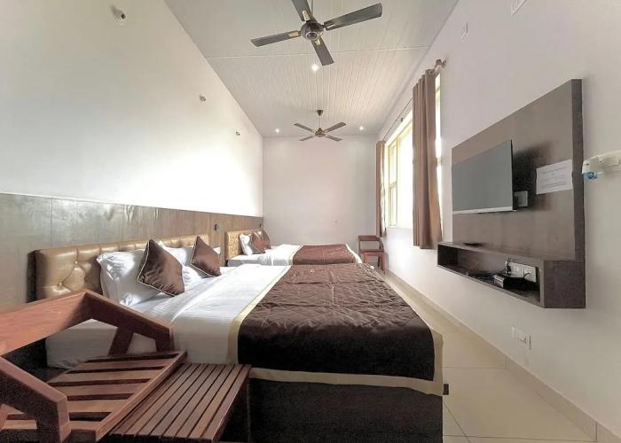 Lucent The Homely Hotel