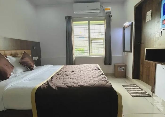 Lucent The Homely Hotel