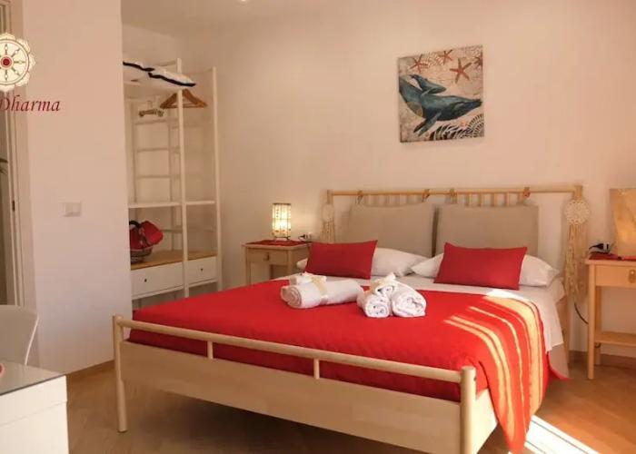 Casa Dharma Guest House