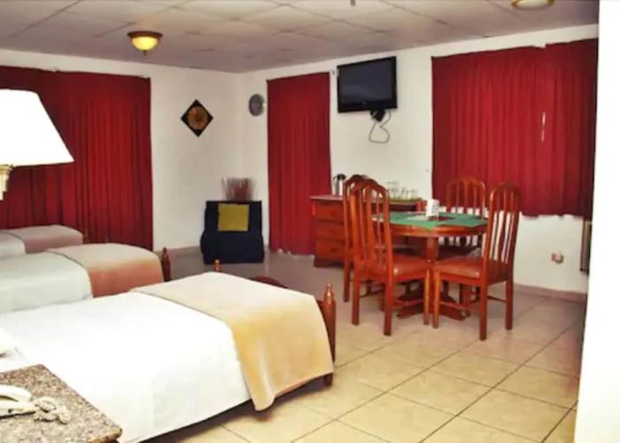 Hotel California Panama