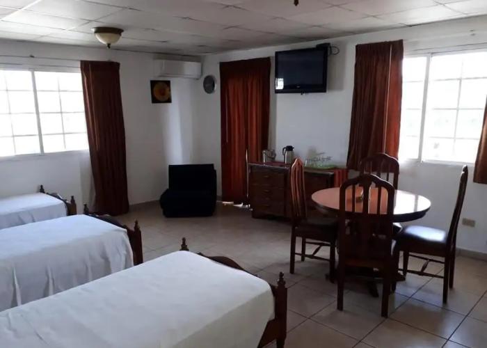 Hotel California Panama