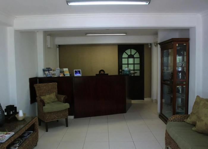 Albrook Inn