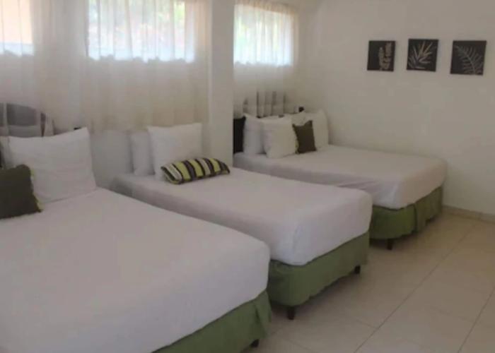 Albrook Inn
