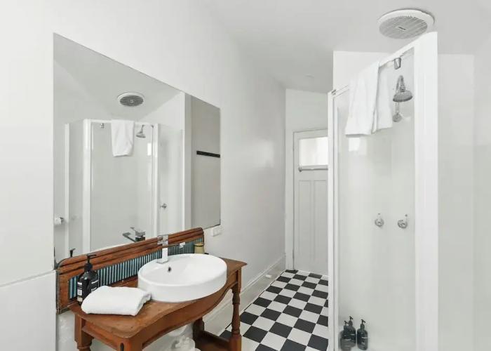 3 Bedroom House - Sandy Bay
