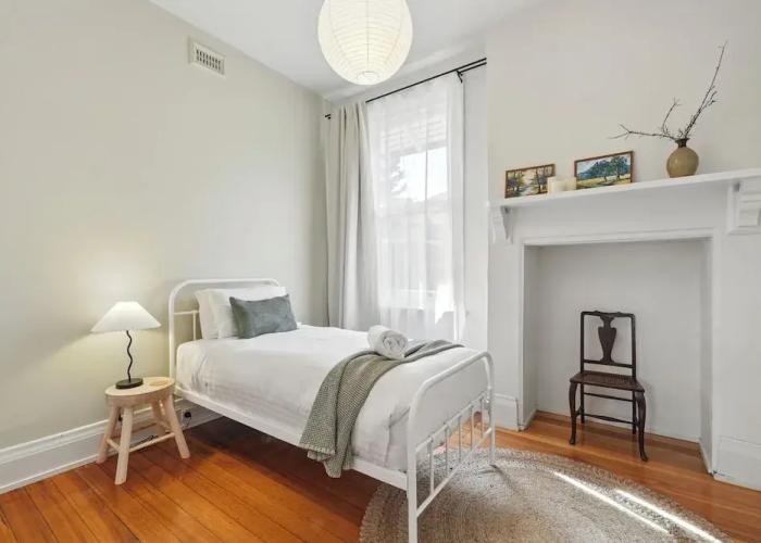 3 Bedroom House - Sandy Bay