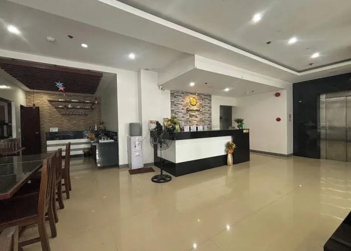 Yellowbell Hotel
