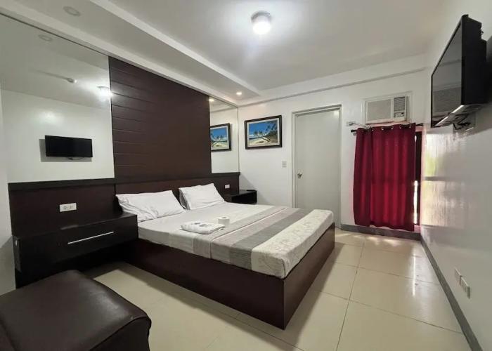 Yellowbell Hotel