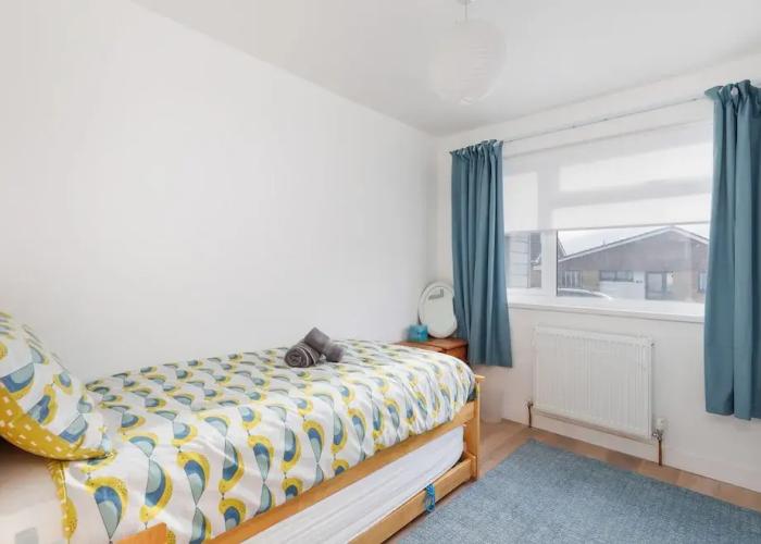 Sea Breeze Your Coastal Sanctuary in Sandown