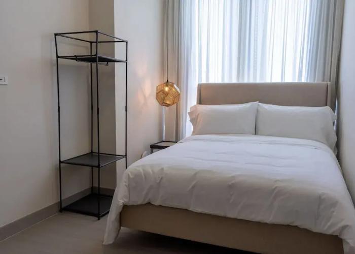 Arcadia Condo Suites