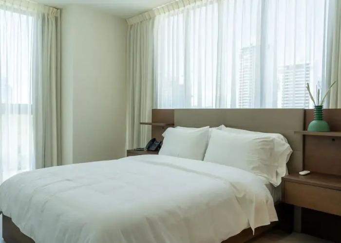 Arcadia Condo Suites
