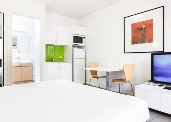 Majestic Oasis Apartments