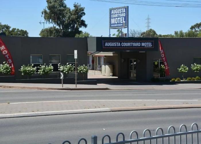 Augusta Courtyard Motel