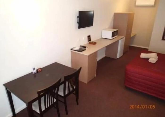 Augusta Courtyard Motel