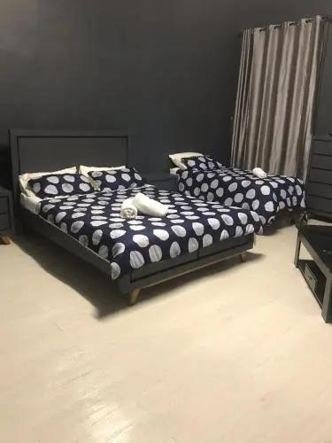 Flinders Hotel Motel