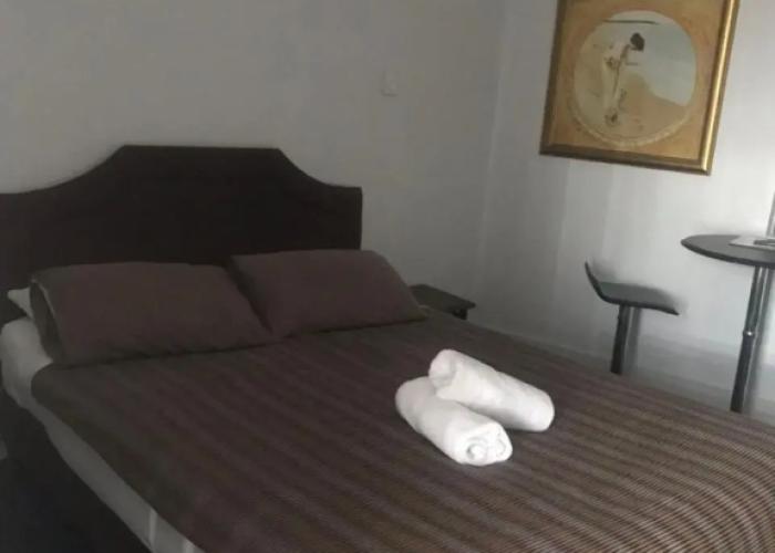 Flinders Hotel Motel