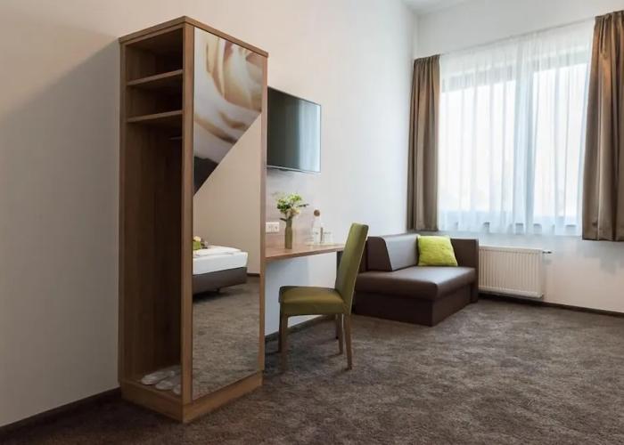 The Outlet Hotel