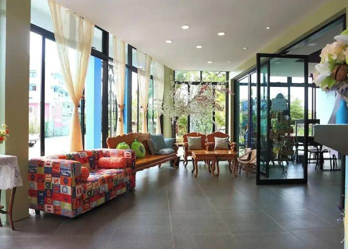 ToffyHome Hotel