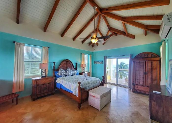 Lucky Duck Villa - Huge Beachfront Pool and Pier