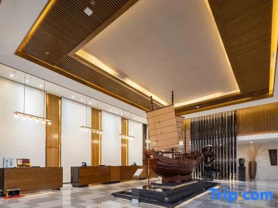 Zhenru Hotel