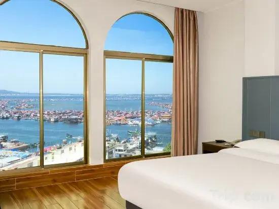 Lingshui Seaview Bay Hotel (Xincunzhen Nanwan Monkey Island Branch)