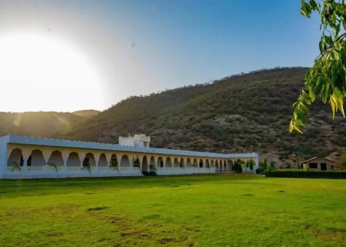 Raj Bagh Resort