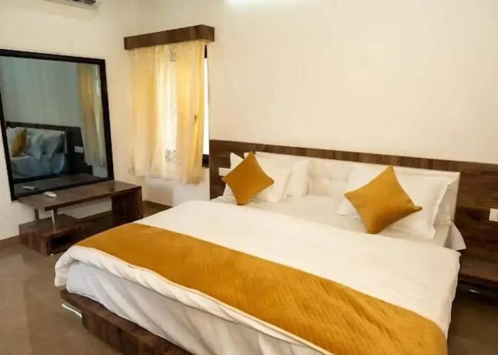 Raj Bagh Resort