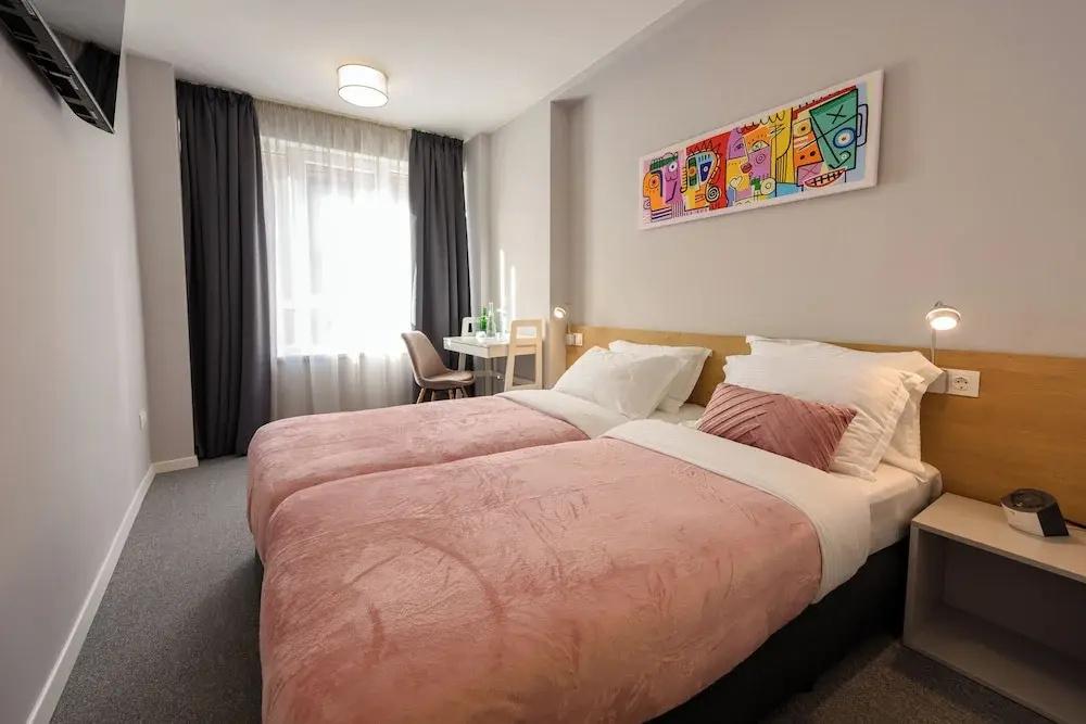фото Location Hotel