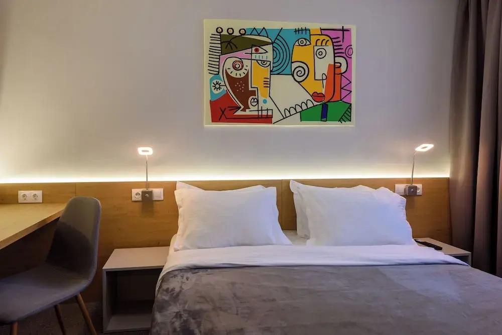 фото Location Hotel