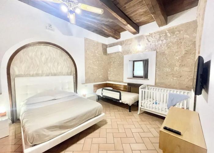 Fab Villa With Fenced Pool, Huge Grounds, Mediation Park, Child Activity Park
