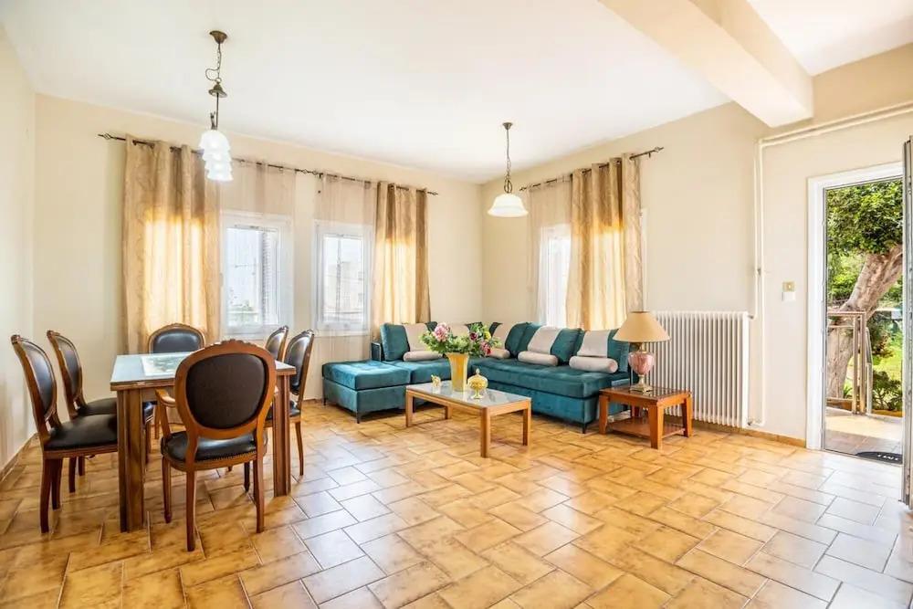 Ortansia House Near the Sea