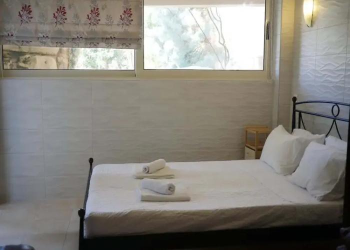 Cassiopeia 5 BR Villa on beach with pool